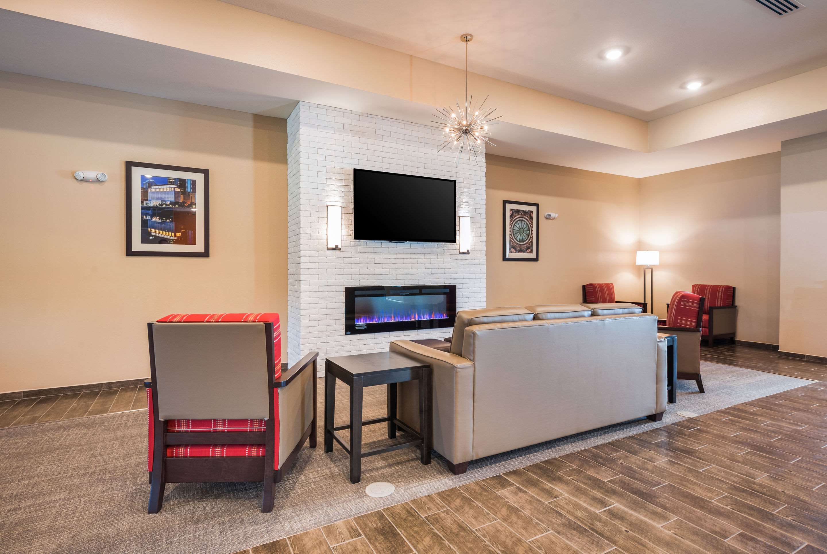 Hotel lobby | Comfort Suites Marysville Columbus - Northwest