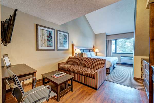 Suite - Blackcomb Lodge Whistler