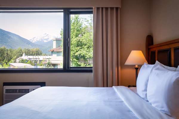  - Blackcomb Lodge Whistler