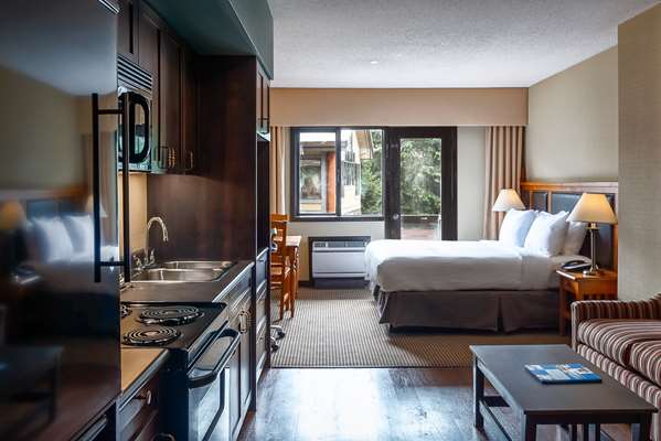 Suite - Blackcomb Lodge Whistler