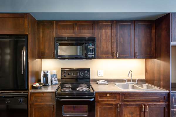 Suite - Blackcomb Lodge Whistler