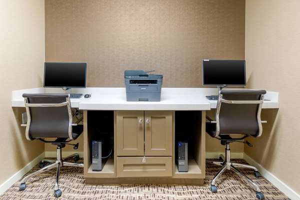 Conference Area - Comfort Inn & Suites Airport Ontario