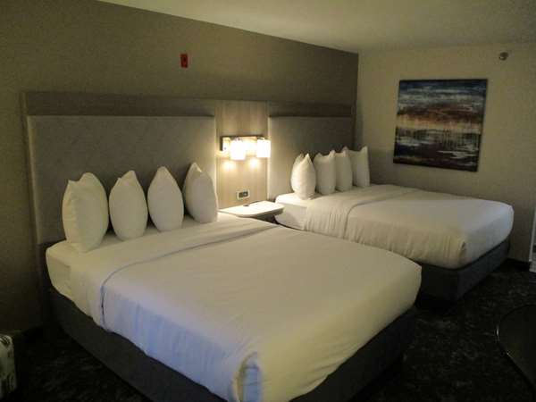  - Best Western Worlds of Fun Inn & Suites Kansas City