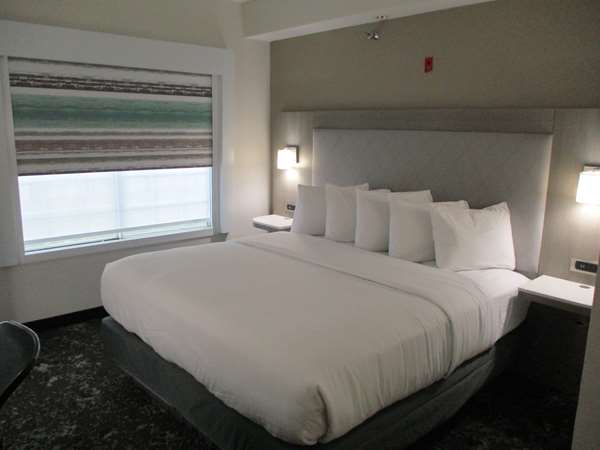 Suite - Best Western Worlds of Fun Inn & Suites Kansas City