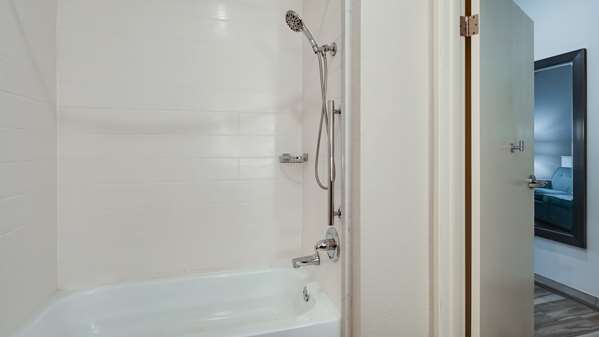  - Best Western Worlds of Fun Inn & Suites Kansas City