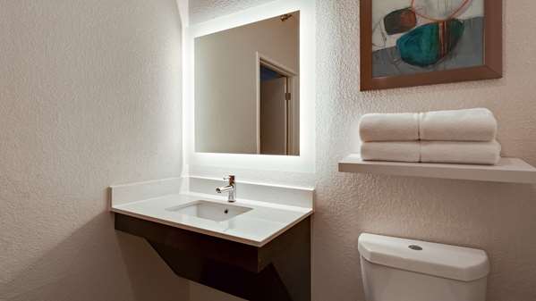  - Best Western Worlds of Fun Inn & Suites Kansas City