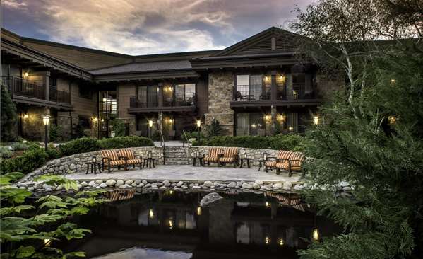 Exterior view - Creekside Inn Bishop