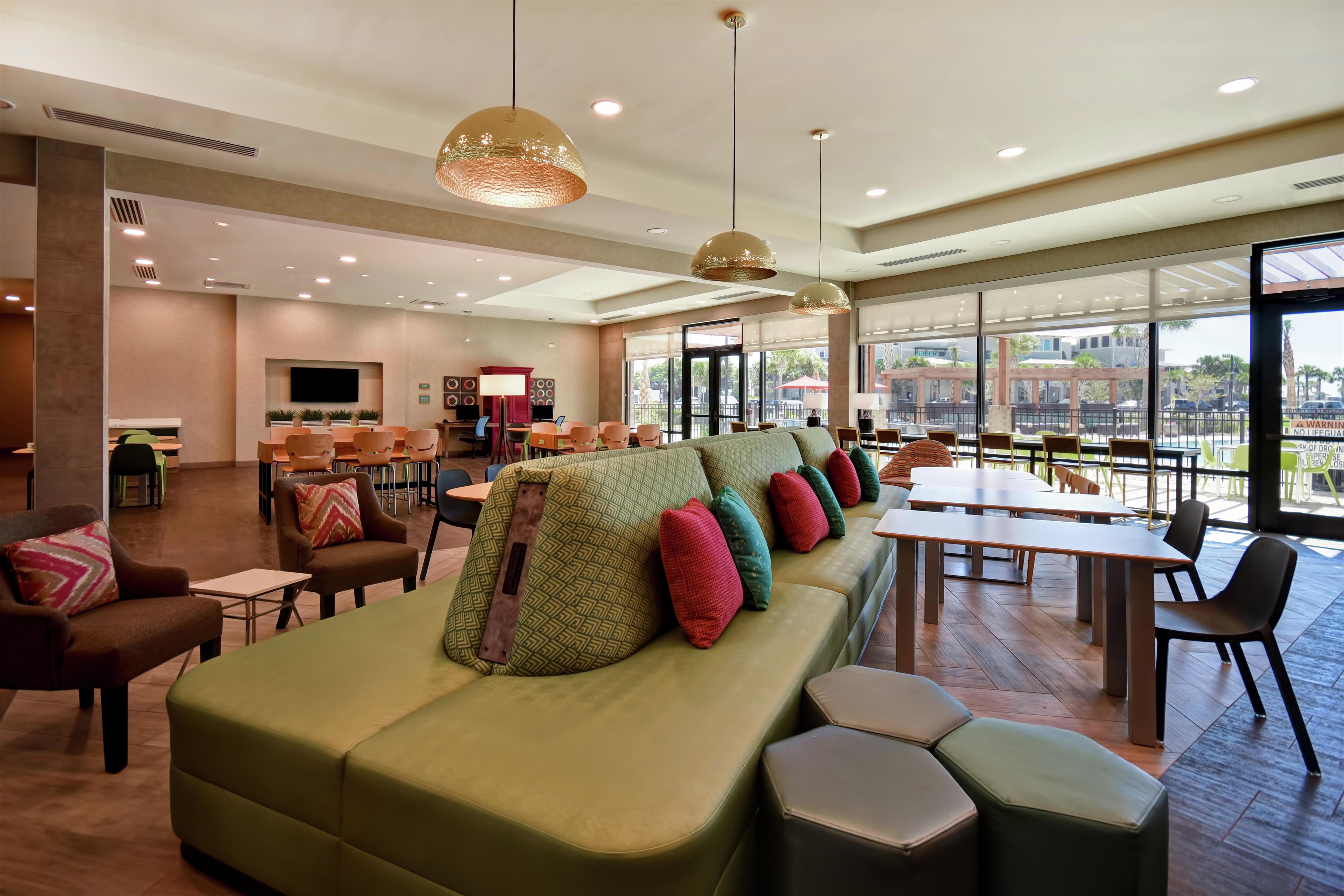 Lobby | Home2 Suites by Hilton Jekyll Island