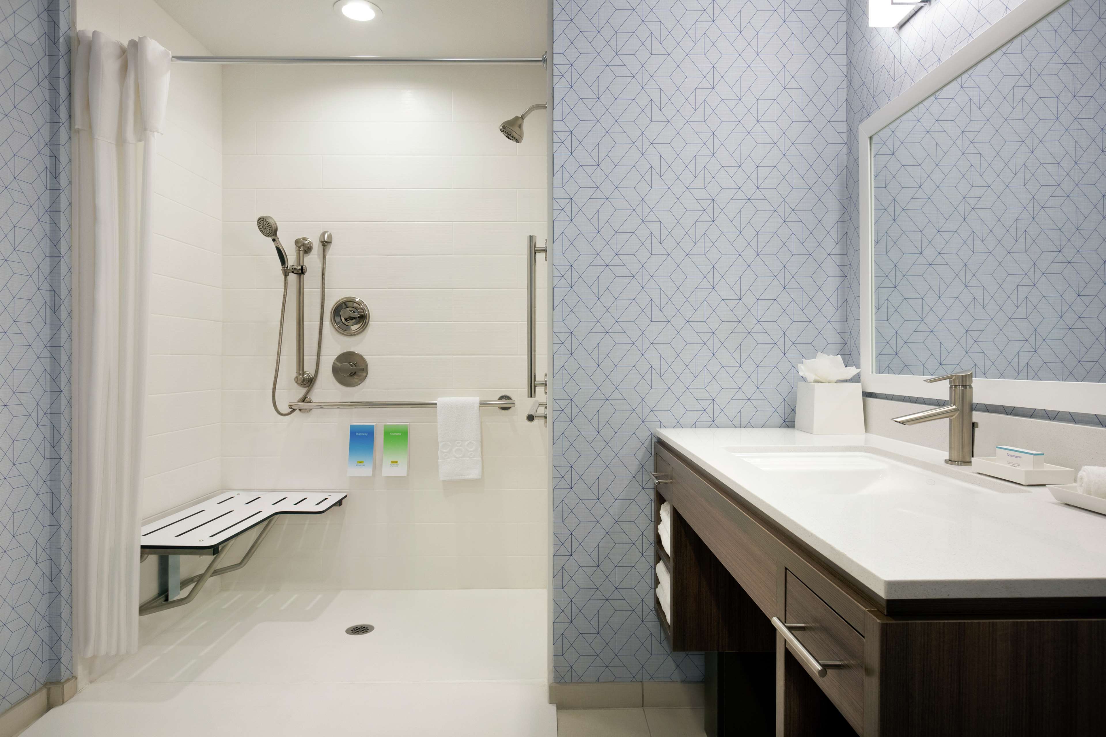 Home2 Suites by Hilton Houston-Pearland Room Type - 1KG MOB HR RI SHWR SUITE