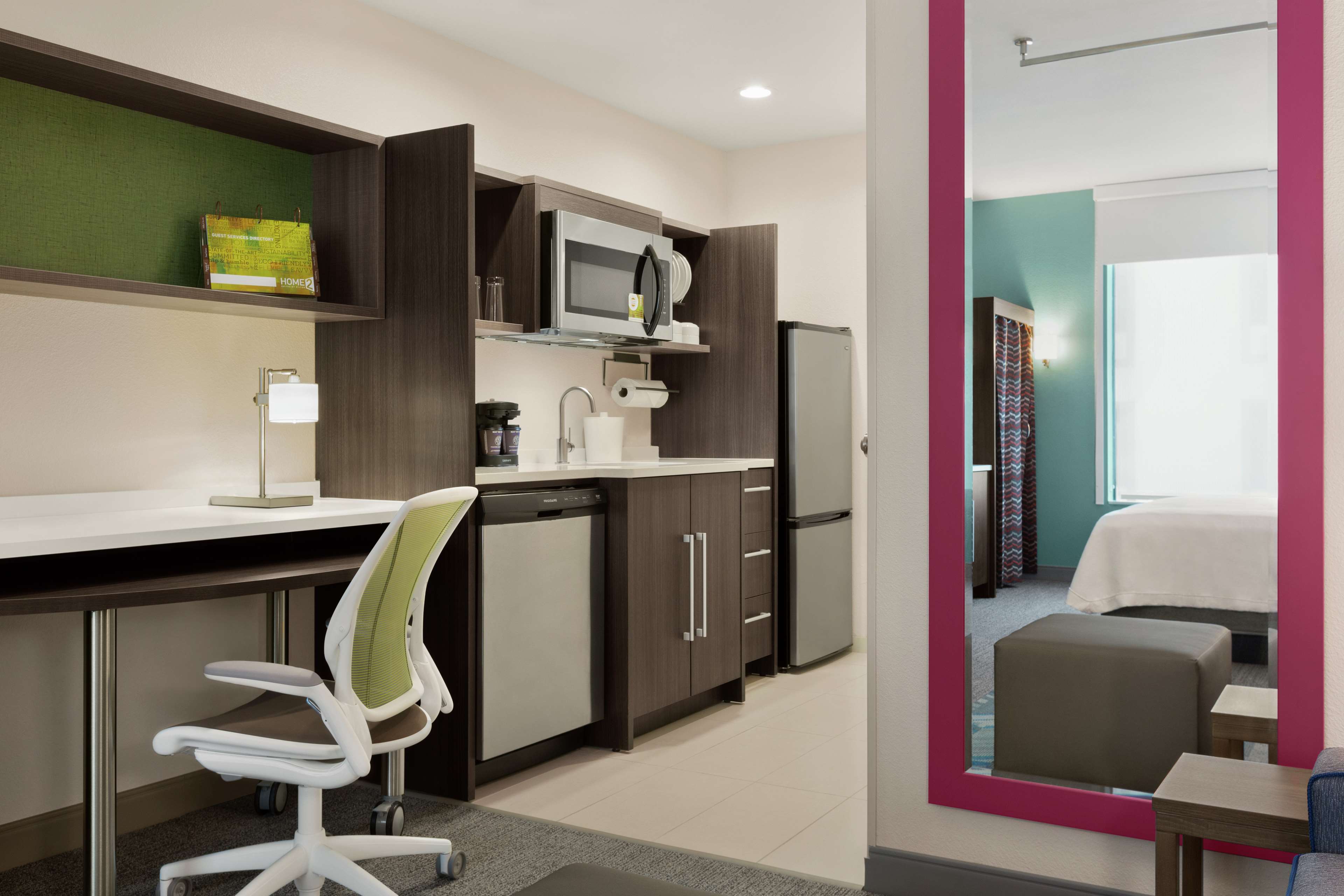 Home2 Suites by Hilton Houston-Pearland Room Type - 1 KING STUDIO SUITE NOSMOK