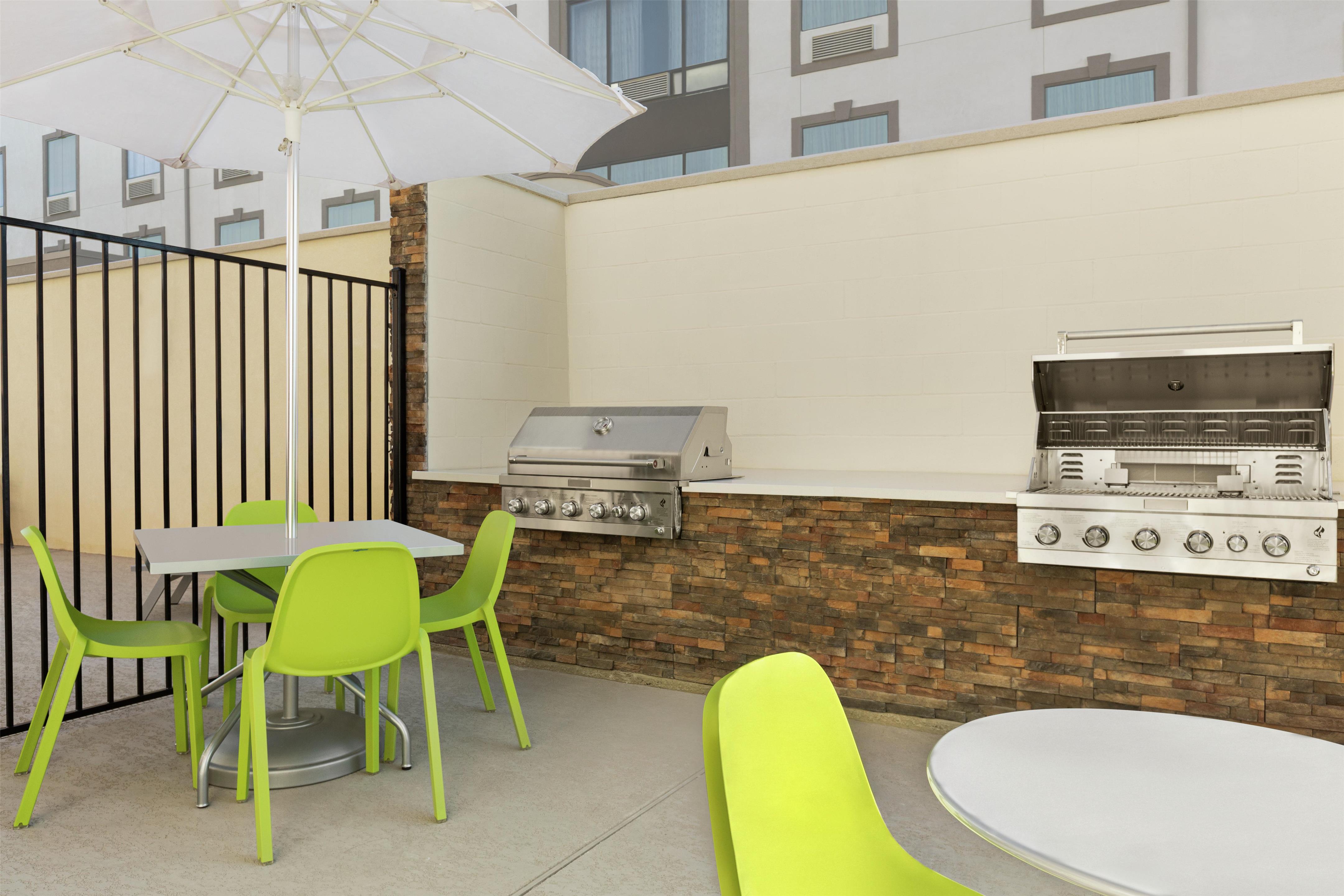 Exterior | Home2 Suites by Hilton Houston-Pearland