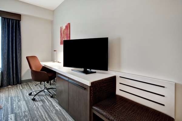  - Hilton Garden Inn West Lansing - I-69 & I-96, Exit 93