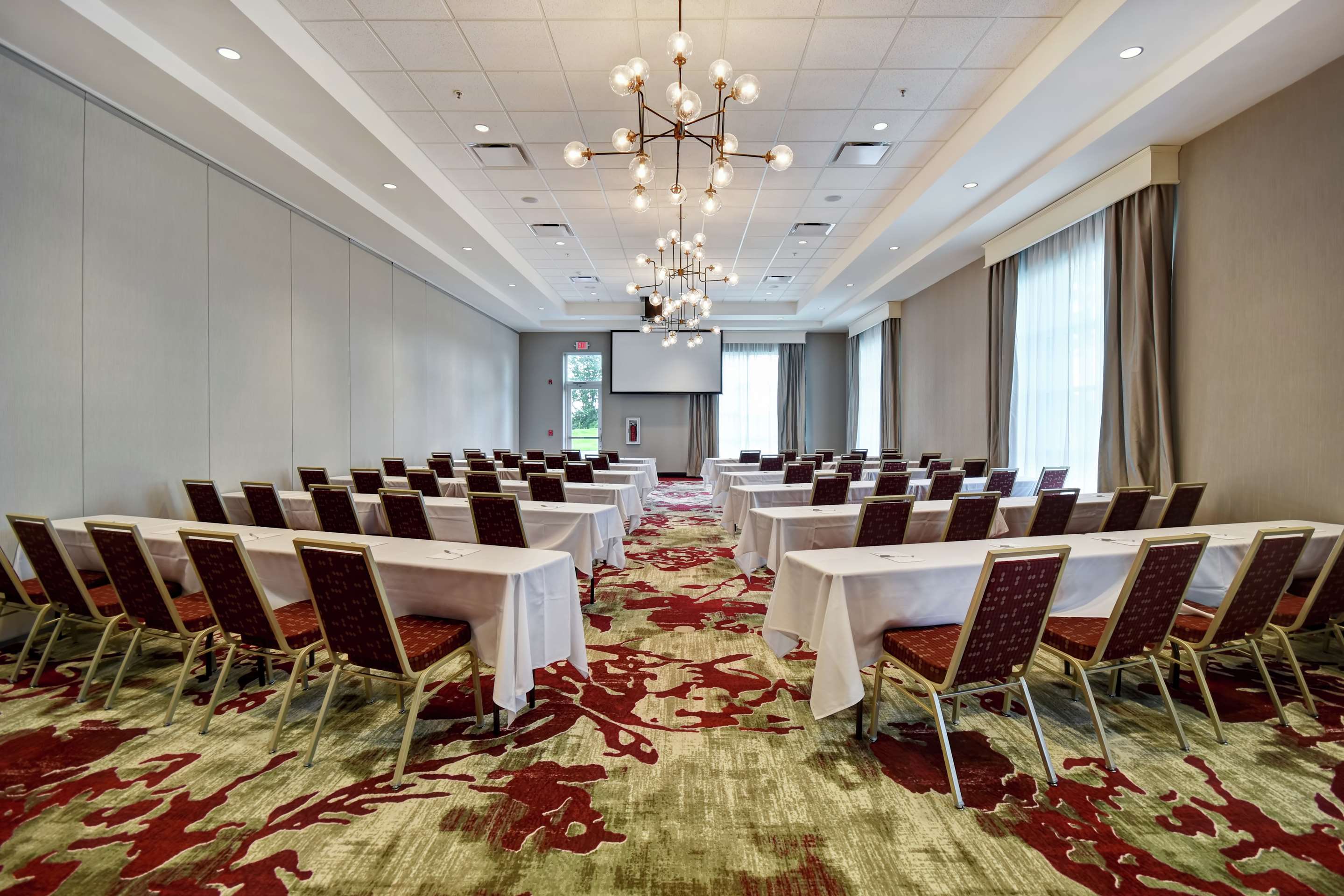 Meeting Room | Hilton Garden Inn Lansing West, Mi