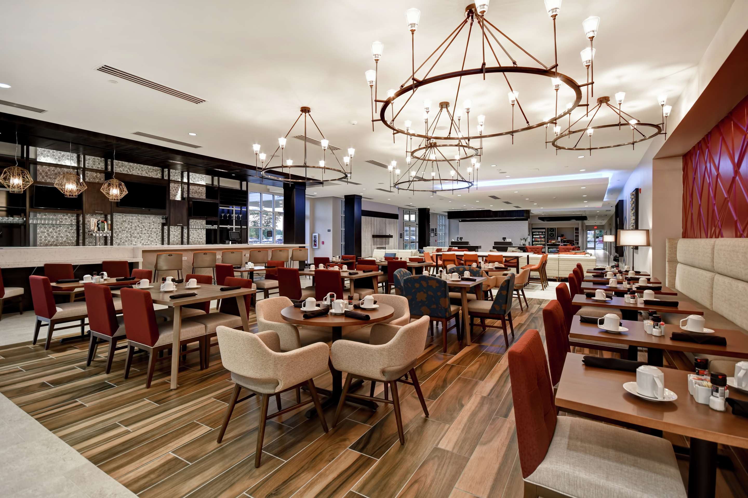 Restaurant | Hilton Garden Inn Lansing West, Mi