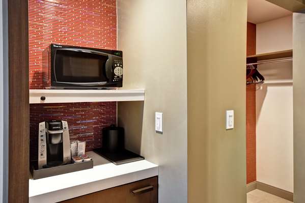  - Hilton Garden Inn West Lansing - I-69 & I-96, Exit 93