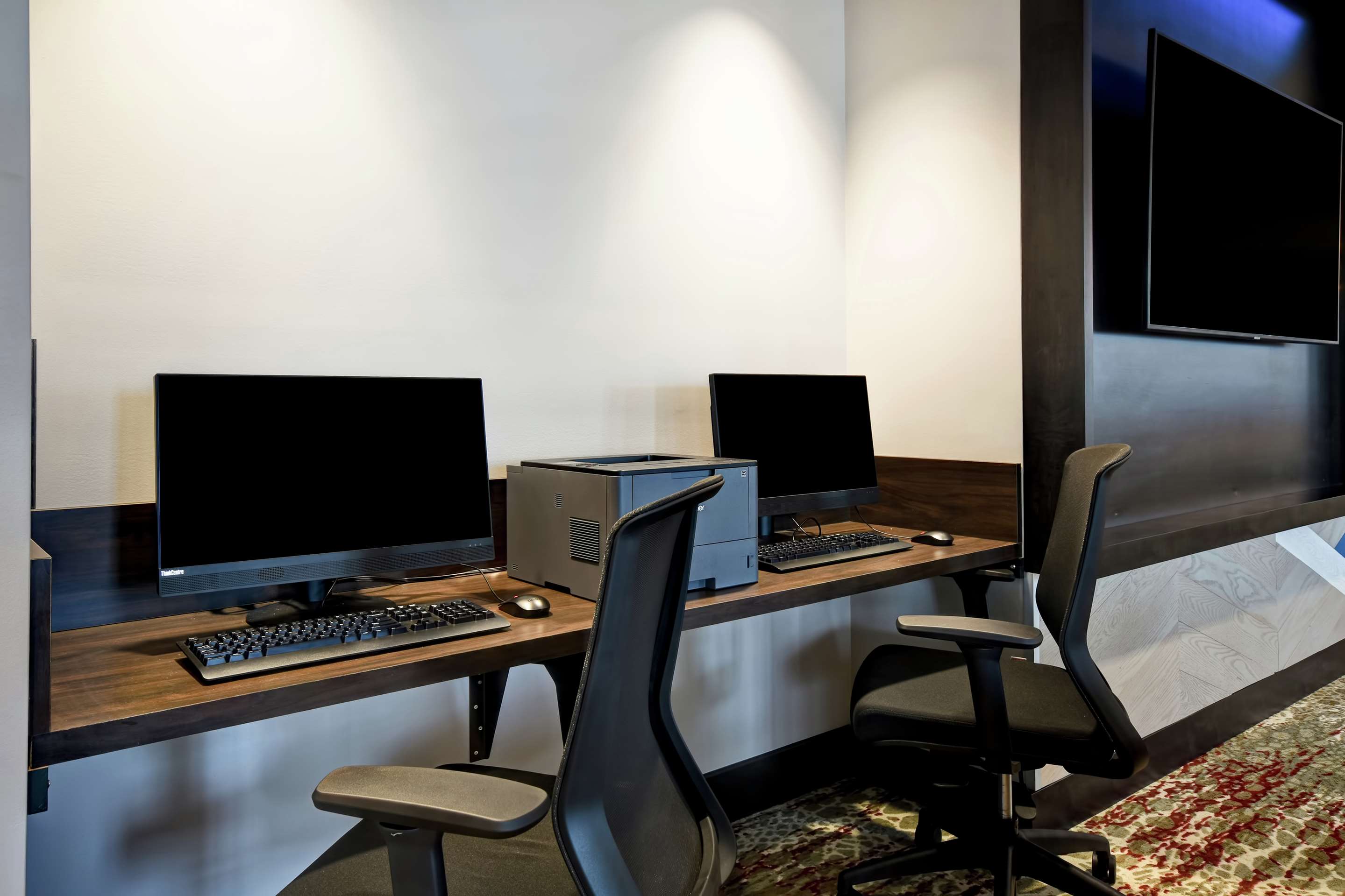 Business Center | Hilton Garden Inn Lansing West, Mi