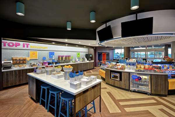 Amenities - Tru by Hilton Hotel Denver