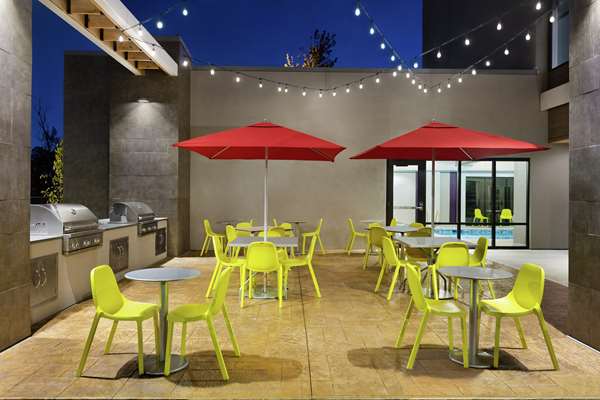 Restaurant - Home2 Suites by Hilton Airport Portland