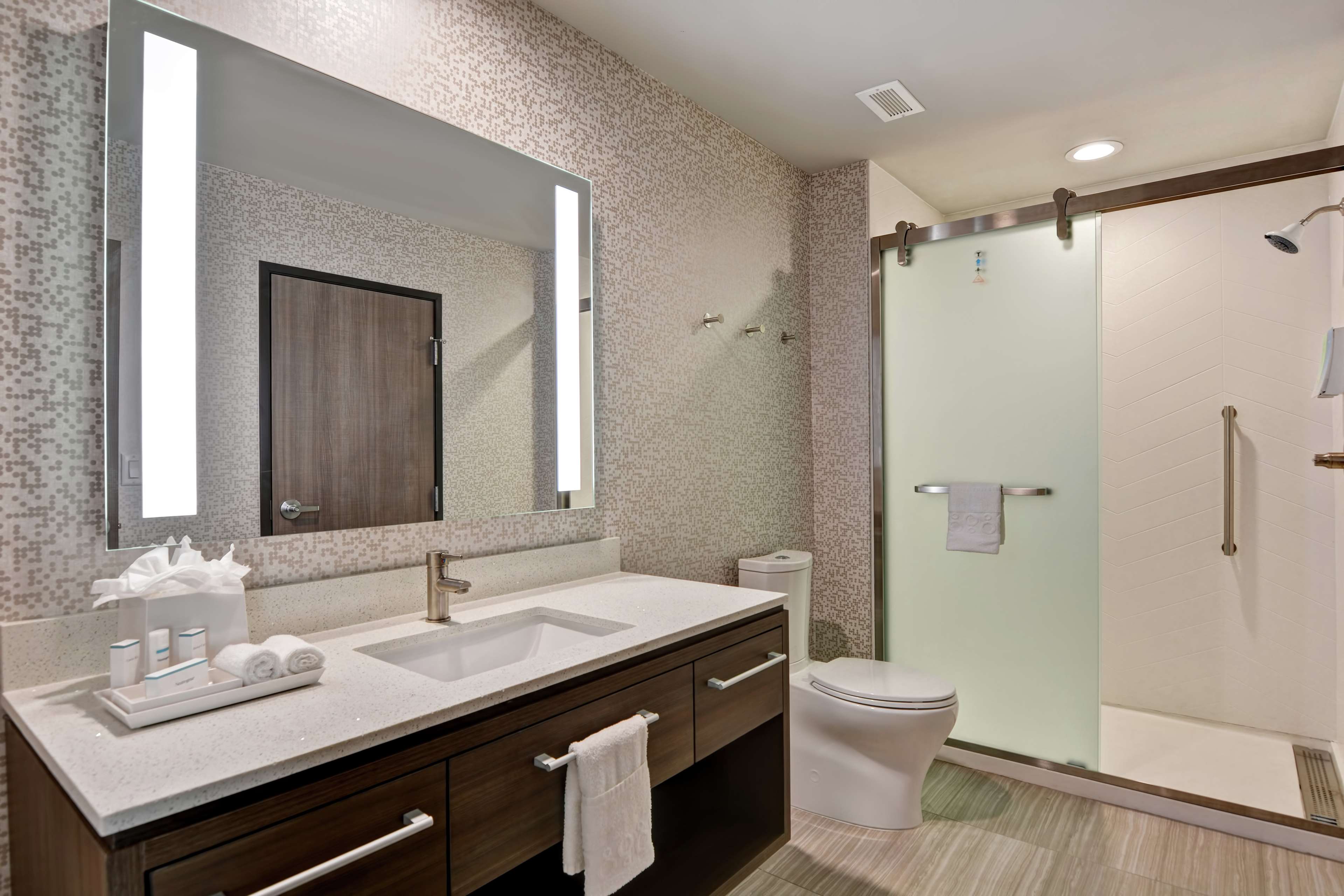 Home2 Suites by Hilton Pecos, TX Room Type - 1 KING 1BDRM SUITE NONSMOK