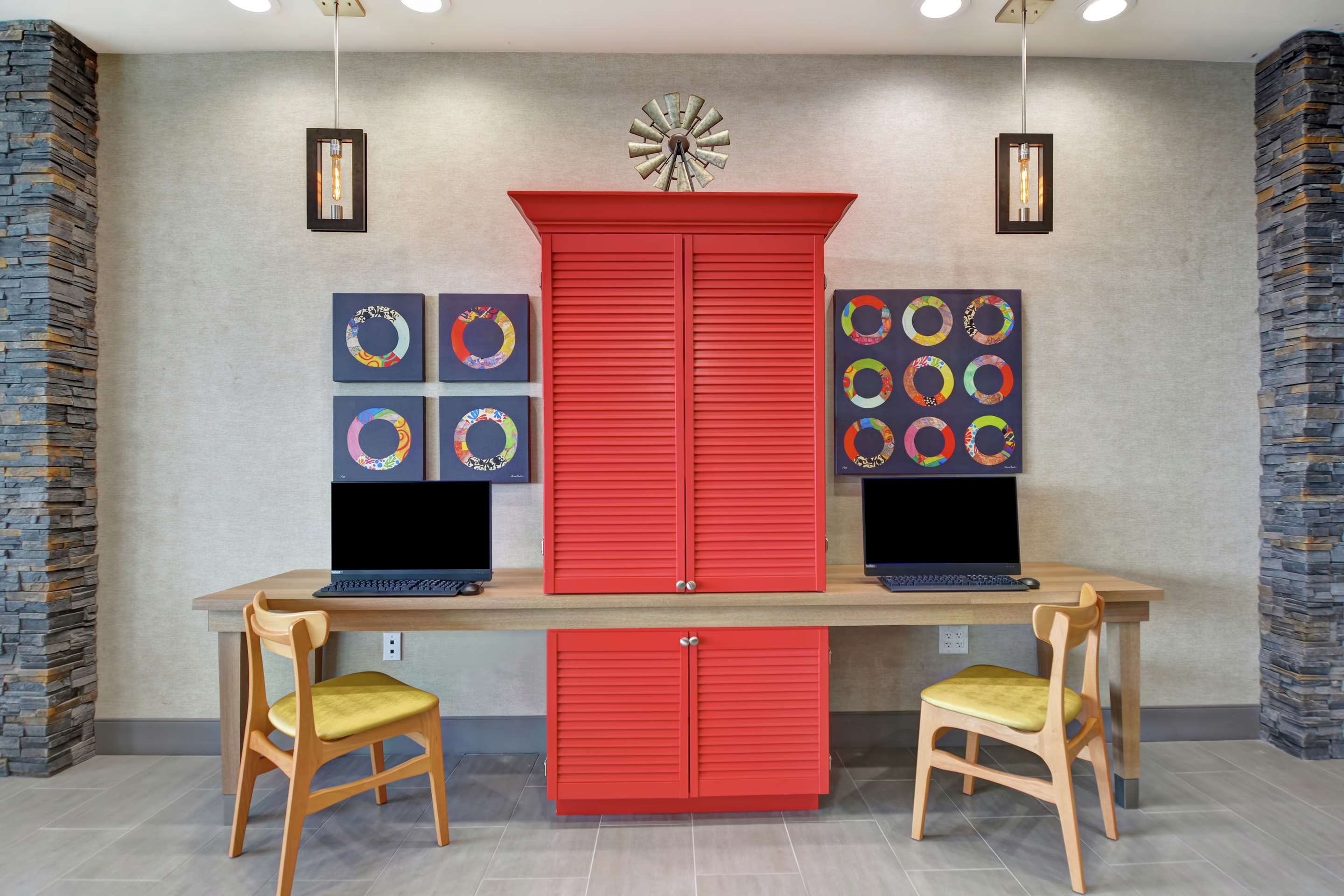 Business Center | Home2 Suites by Hilton Pecos