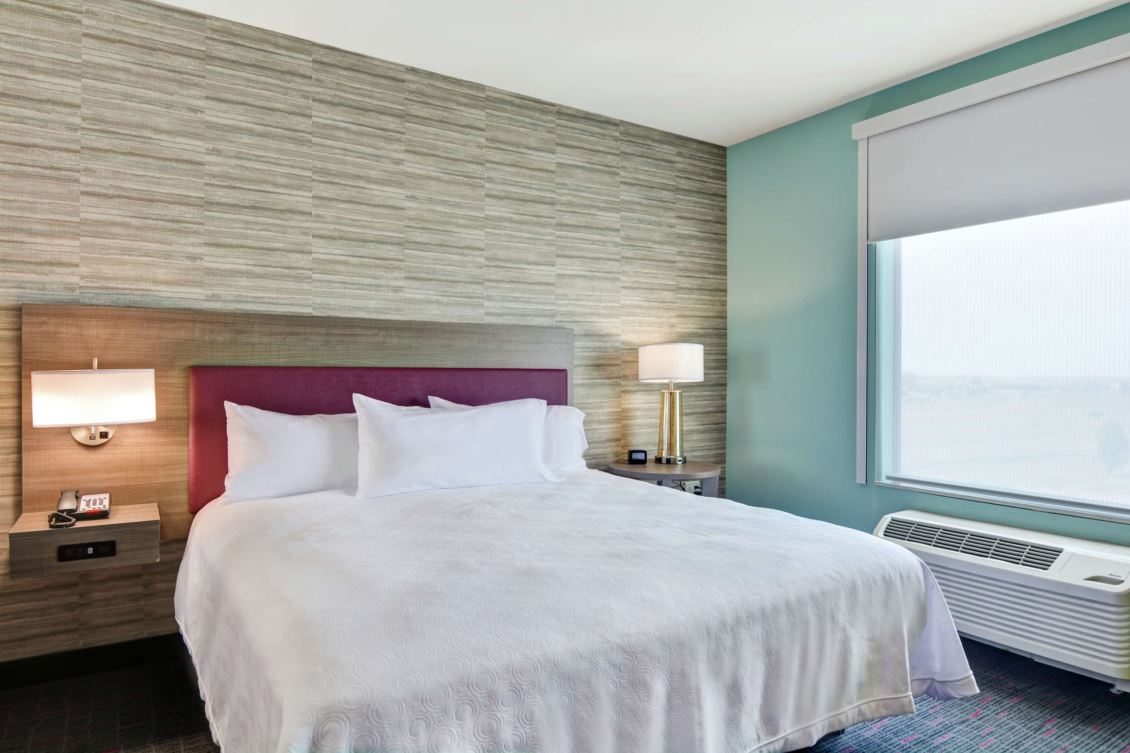 Home2 Suites by Hilton Pecos, TX Room Type - 1KG HEARING ACC STUDIO NS