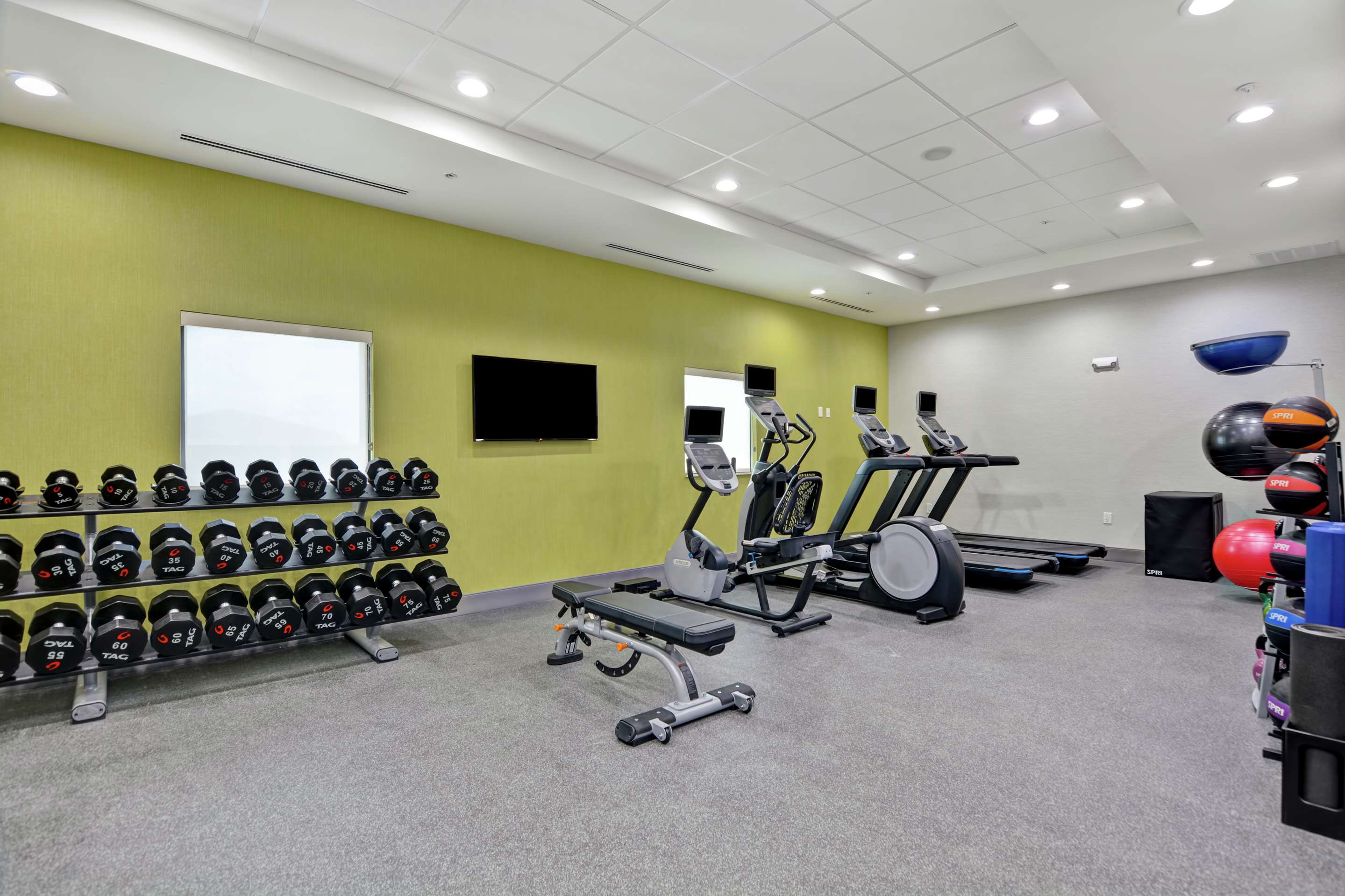Health club fitness center gym | Home2 Suites by Hilton Pecos