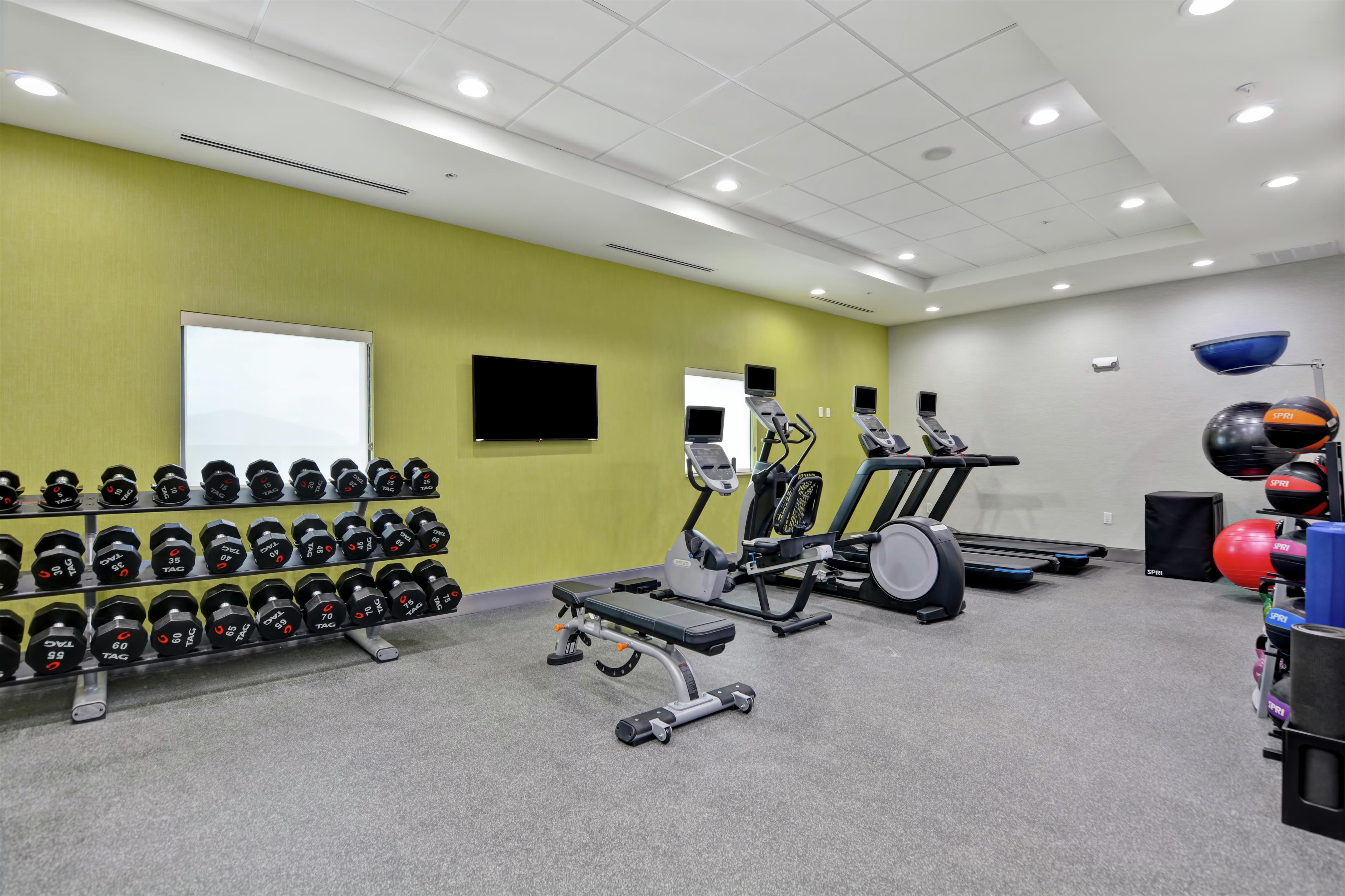 Health club fitness center gym | Home2 Suites by Hilton Pecos