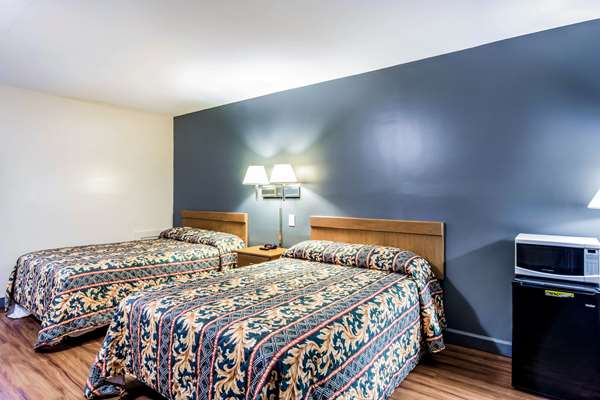  - Rodeway Inn Richmond - I-95, Exit 64