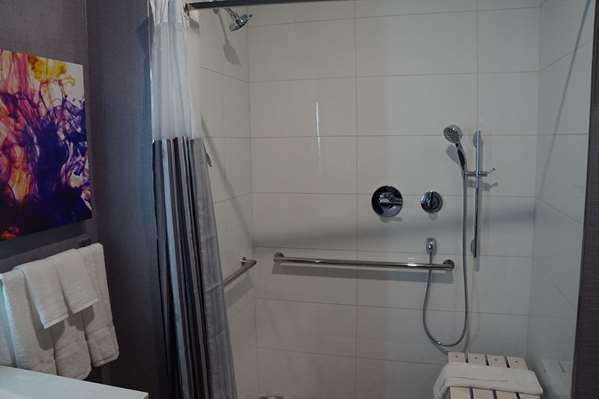  - La Quinta Inn Lewisville