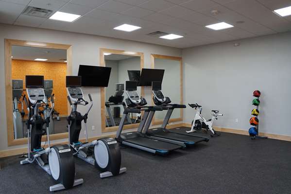 Fitness/ Exercise Room - La Quinta Inn Lewisville