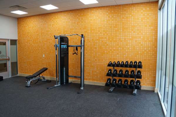 Fitness/ Exercise Room - La Quinta Inn Lewisville