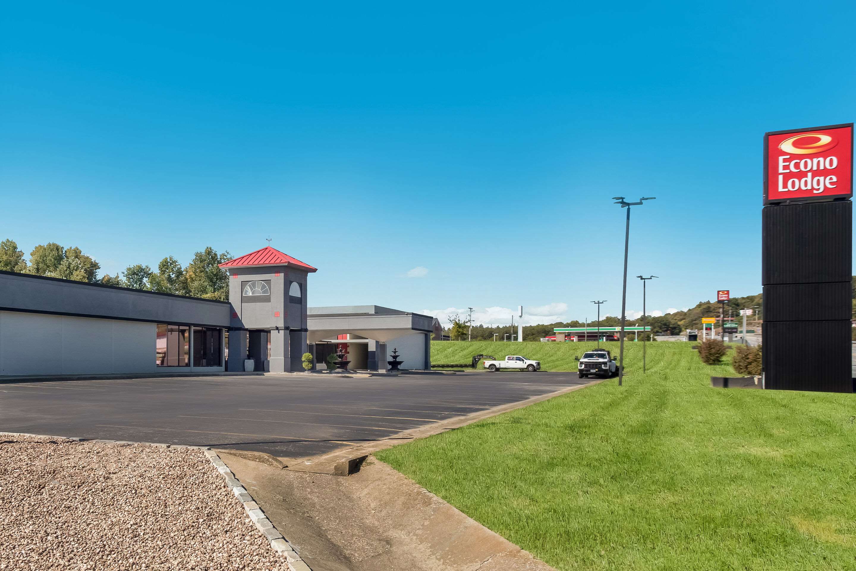 Hotel exterior | Econo Lodge