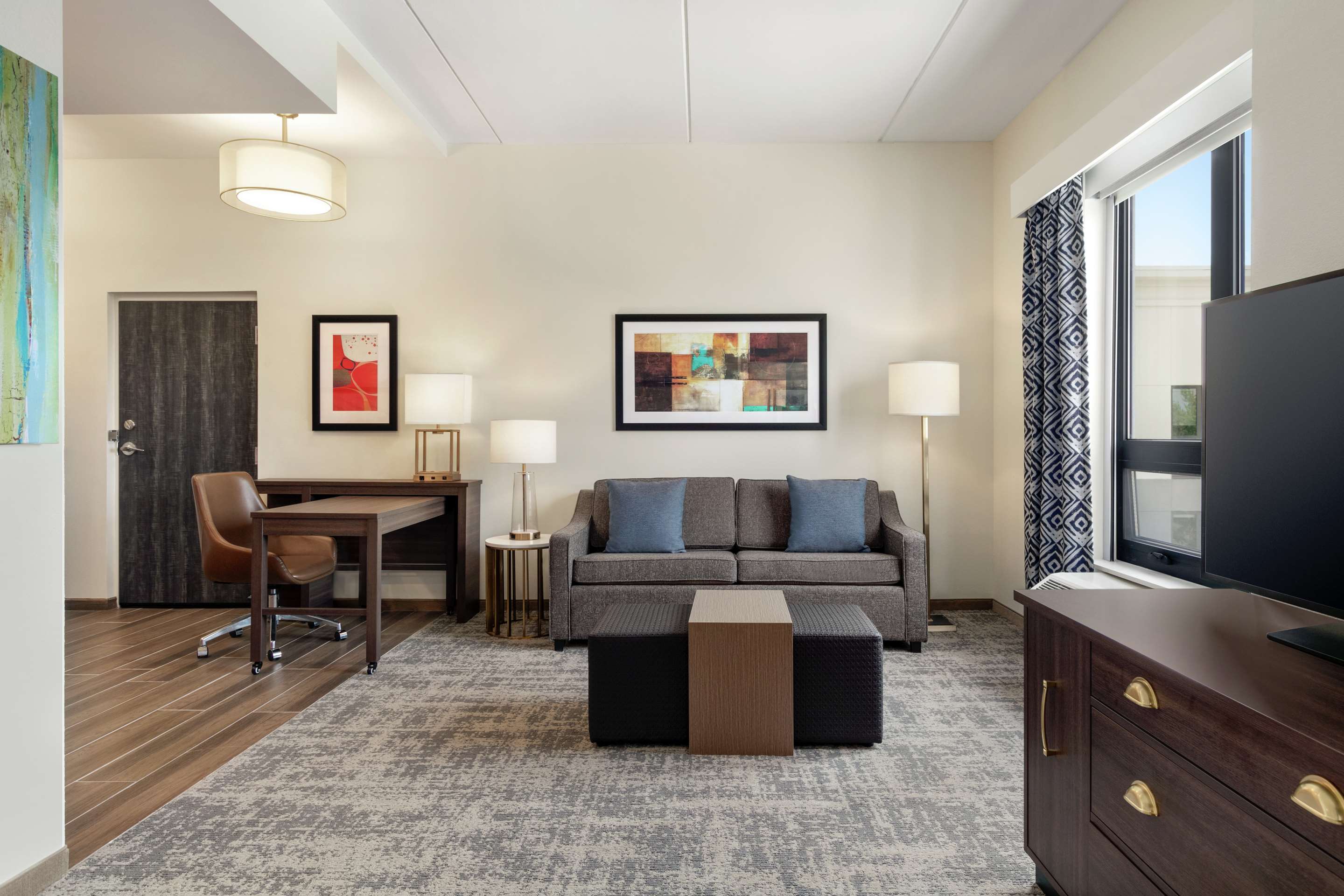 Guest room