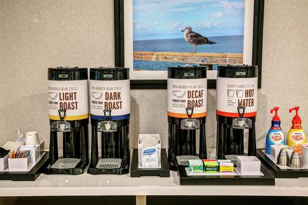  - Hampton Inn Cardiff by the Sea - I-5, Exit 40