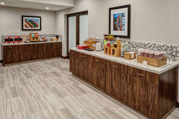 Amenities - Hampton Inn Cardiff by the Sea - I-5, Exit 40