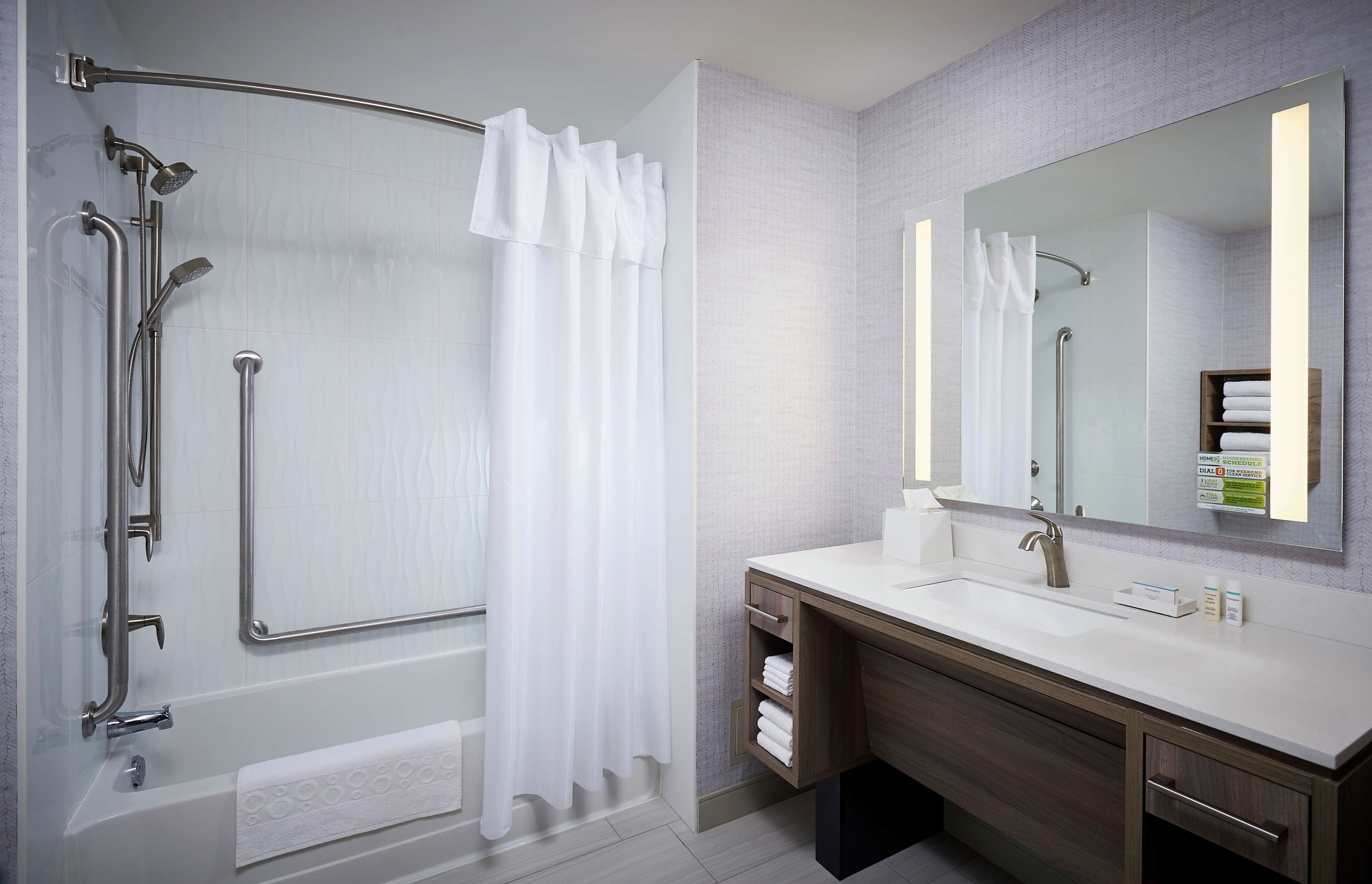Home2 Suites by Hilton Brantford Room Type - 2QN ACC TUB STUDIO NONSMK