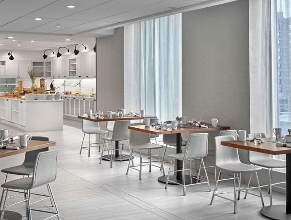 Amenities - DoubleTree by Hilton Hotel Downtown Edmonton