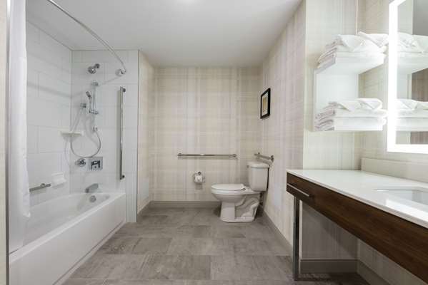  - Hampton Inn & Suites Charlottetown