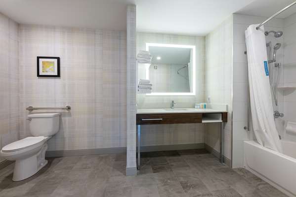  - Hampton Inn & Suites Charlottetown