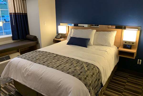  - Microtel Inn & Suites by Wyndham Woodland Park