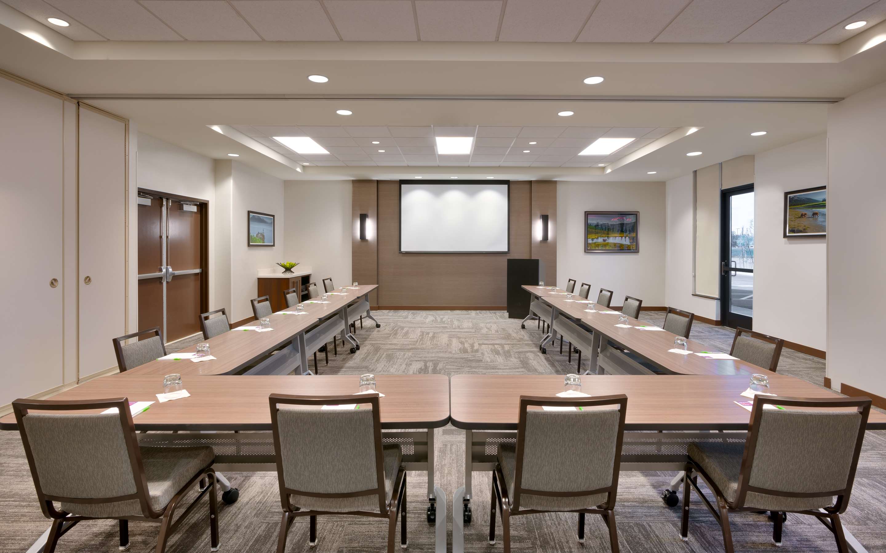 Meeting Room | Hyatt Place Anchorage Midtown