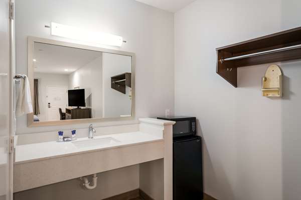  - Americas Best Value Inn & Suites Porter