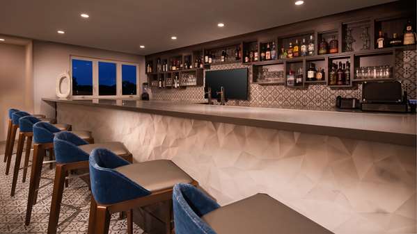 Bar - Aiden by Best Western at Cape Point Hotel