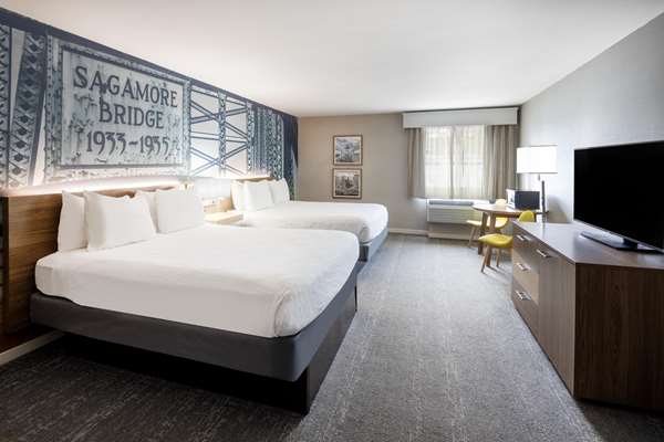 2 Queen Beds, Non-Smoking, Microwave And Mini-Refrigerator, Wi-Fi, Full Breakfast