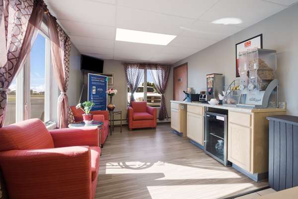 Amenities - Econo Lodge Inn & Suites Escanaba