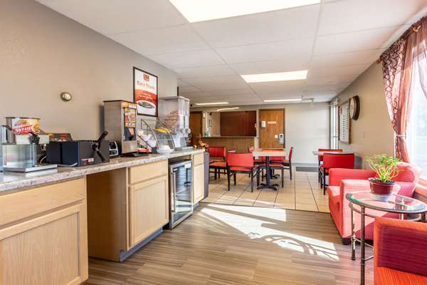 Amenities - Econo Lodge Inn & Suites Escanaba