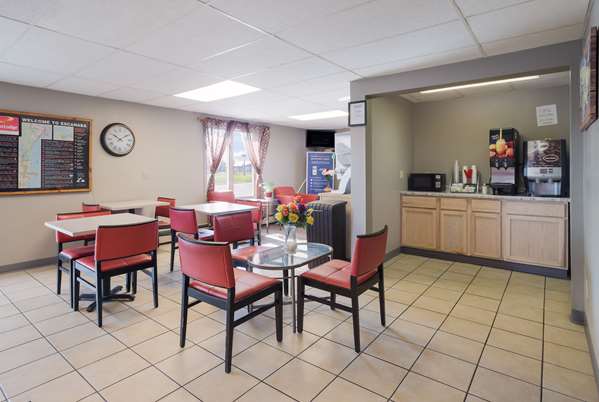 Amenities - Econo Lodge Inn & Suites Escanaba