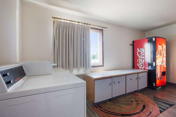 Amenities - Econo Lodge Inn & Suites Escanaba
