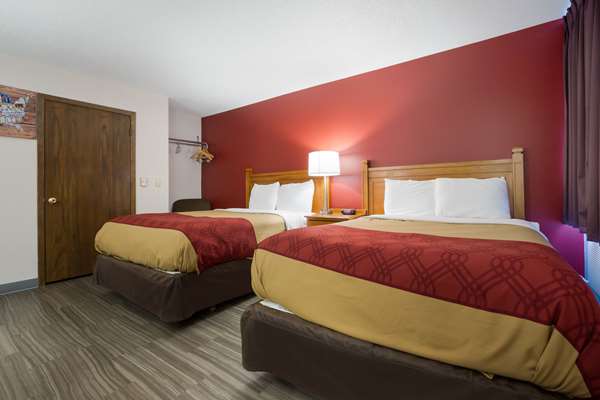  - Econo Lodge Inn & Suites Escanaba