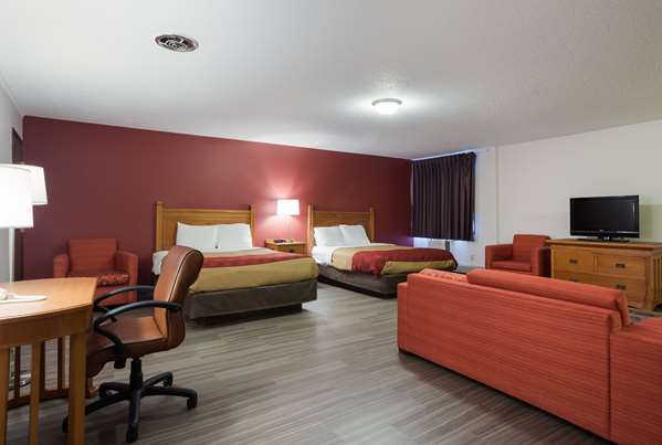 Suite - Econo Lodge Inn & Suites Escanaba